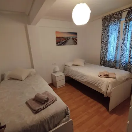Plaza Fernando Vi Cerca Playa Arbeyal Apartament