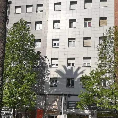 Apartament Plaza Fernando Vi Cerca Playa Arbeyal