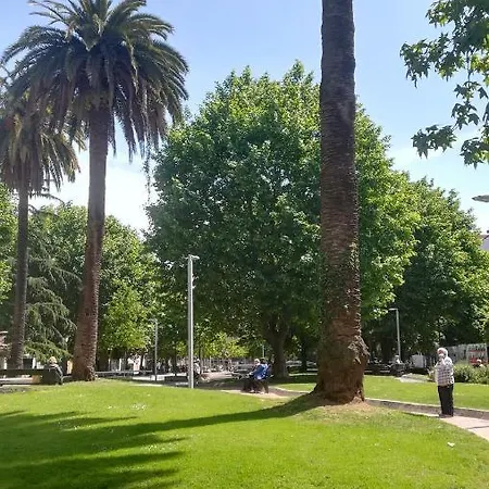 Plaza Fernando Vi Cerca Playa Arbeyal Apartament